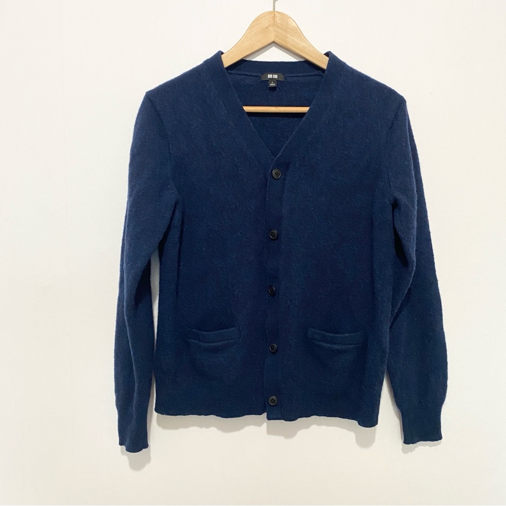 UNIQLO 100% Wool Navy Blue V Neck Button Cardigan Sweater Womens L